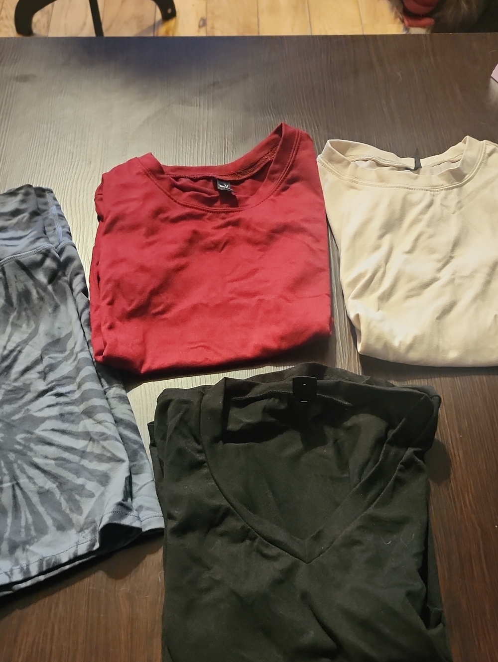 SHEIN Red Short Sleeve Crewneck Tee